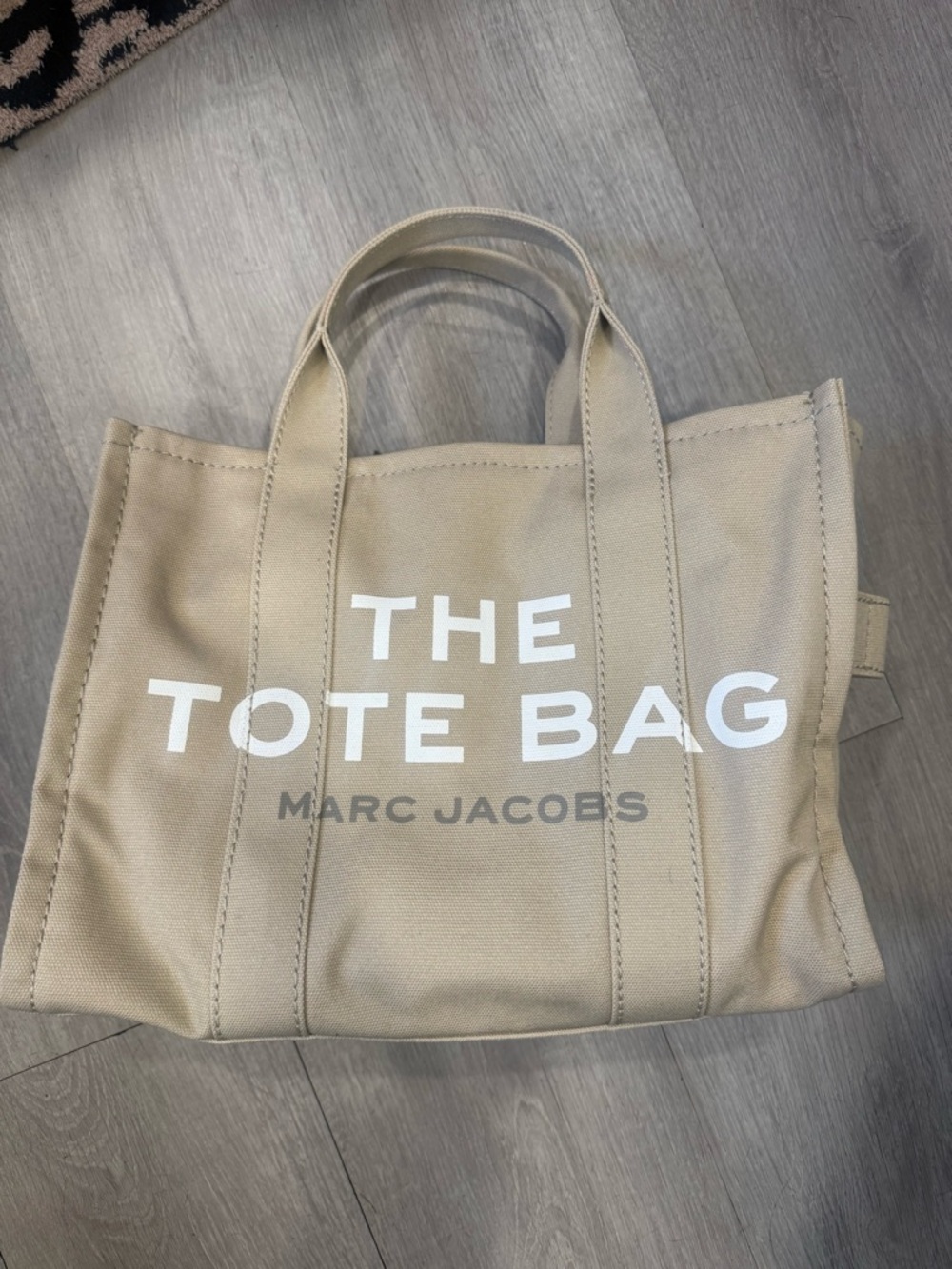 NWT Marc Jacobs The Tote Bag Beige Canvas Medium Logo Tote